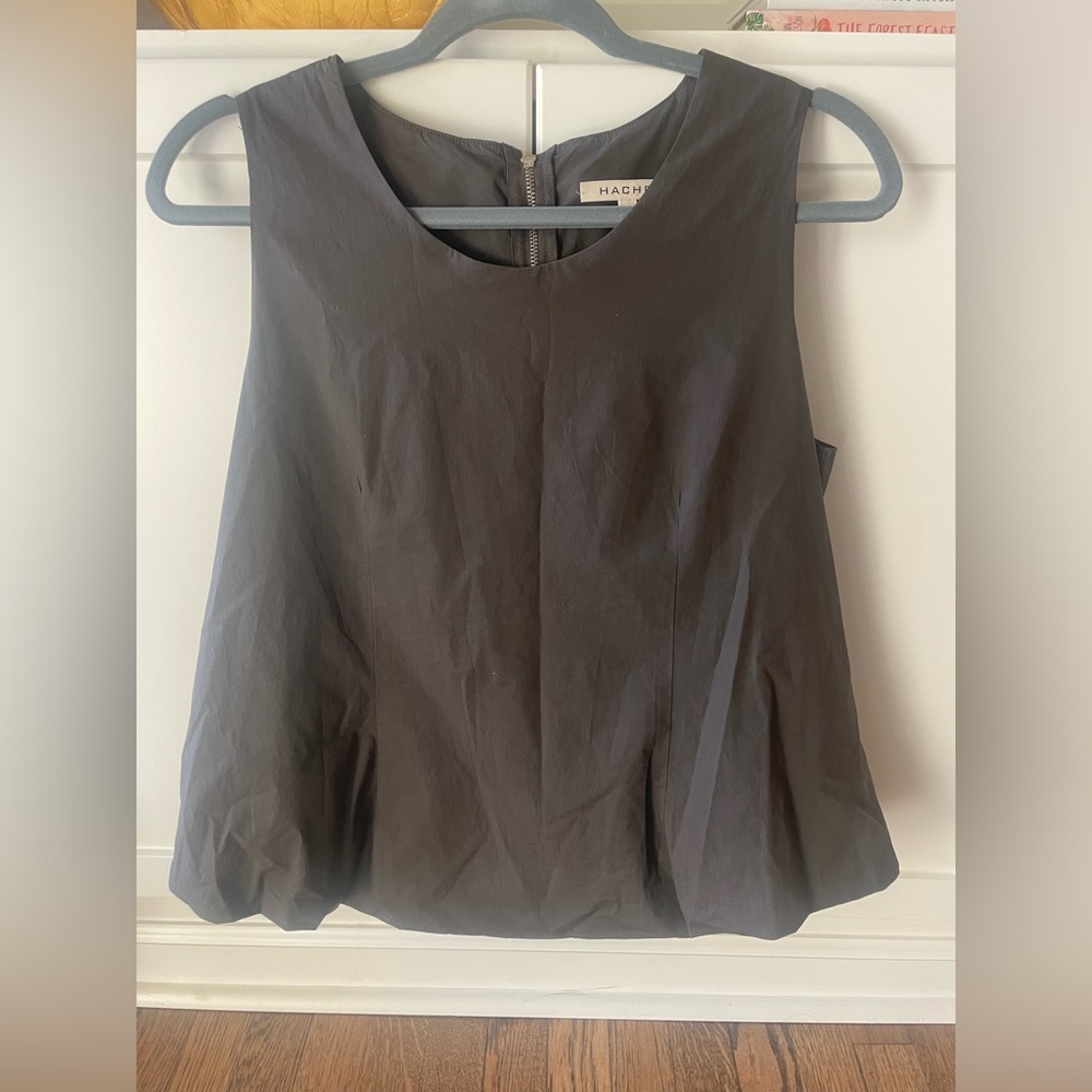 HACHE Sleeveless Layered Top